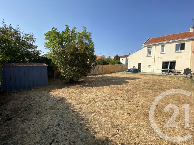 maison à louer - 4 pièces - 80.0 m2 - BOUGUENAIS - 44 - PAYS-DE-LOIRE - Century 21 Espace De L'Isac