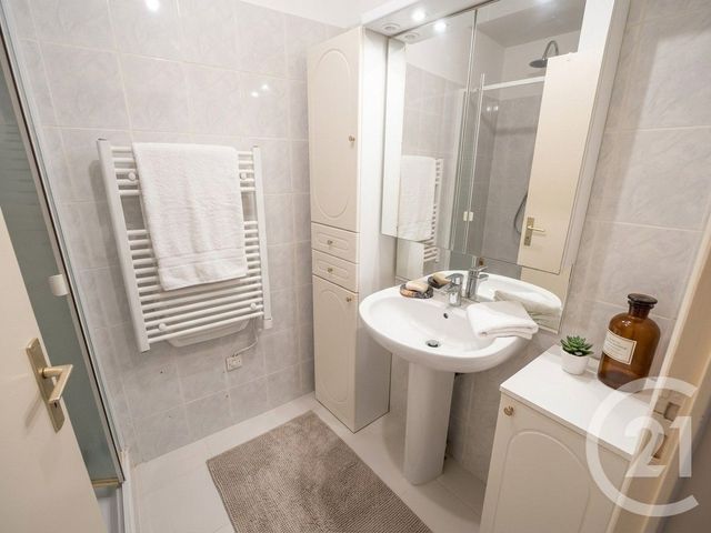 Appartement T2 à louer - 2 pièces - 65.65 m2 - BLAIN - 44 - PAYS-DE-LOIRE - Century 21 Espace De L'Isac
