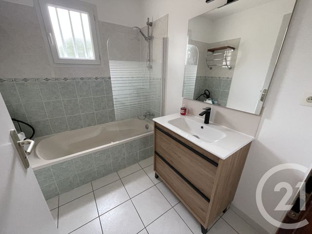 maison à louer - 3 pièces - 70.34 m2 - PLESSE - 44 - PAYS-DE-LOIRE - Century 21 Espace De L'Isac
