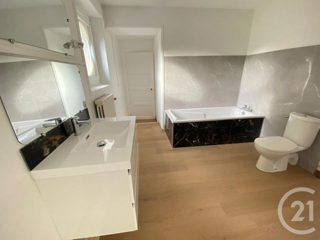 maison à louer - 4 pièces - 113.67 m2 - BOUVRON - 44 - PAYS-DE-LOIRE - Century 21 Espace De L'Isac