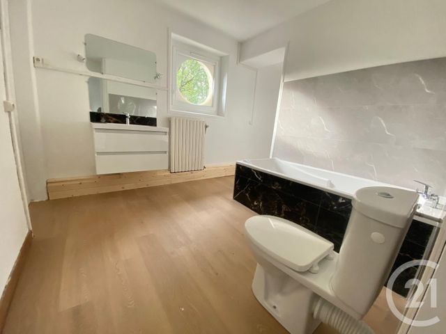 maison à louer - 4 pièces - 113.67 m2 - BOUVRON - 44 - PAYS-DE-LOIRE - Century 21 Espace De L'Isac