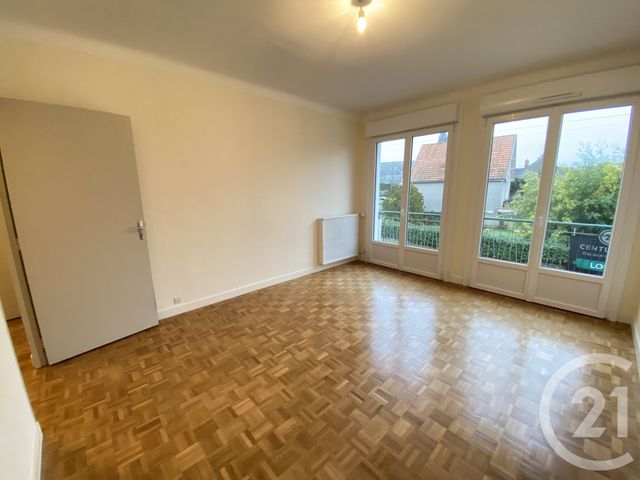 Appartement T5 à louer - 6 pièces - 120.45 m2 - PLESSE - 44 - PAYS-DE-LOIRE - Century 21 Espace De L'Isac