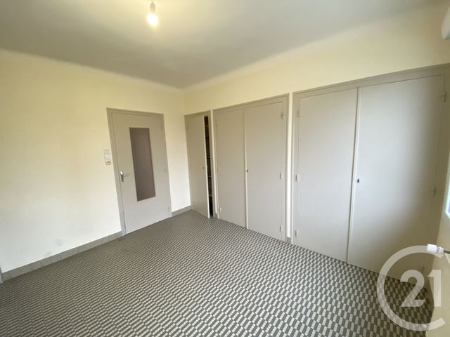 Appartement T5 à louer - 6 pièces - 120.45 m2 - PLESSE - 44 - PAYS-DE-LOIRE - Century 21 Espace De L'Isac