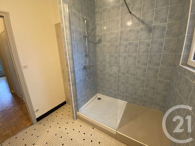 Appartement T5 à louer - 6 pièces - 120.45 m2 - PLESSE - 44 - PAYS-DE-LOIRE - Century 21 Espace De L'Isac