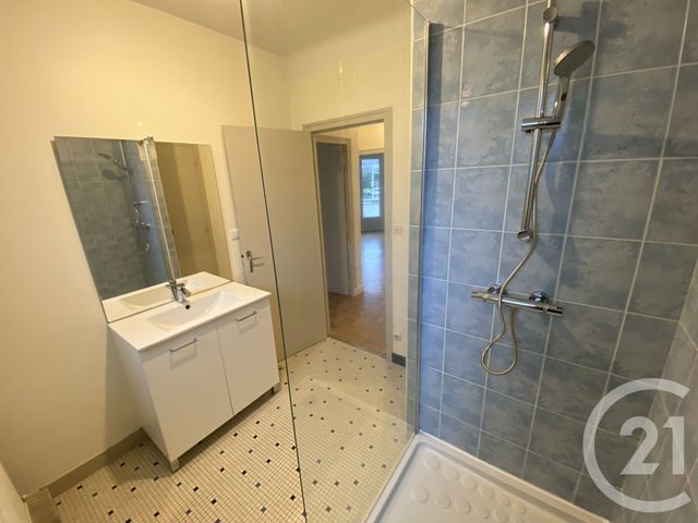 Appartement T5 à louer - 6 pièces - 120.45 m2 - PLESSE - 44 - PAYS-DE-LOIRE - Century 21 Espace De L'Isac