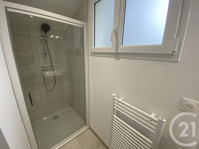 Appartement T3 à louer - 3 pièces - 81.0 m2 - BLAIN - 44 - PAYS-DE-LOIRE - Century 21 Espace De L'Isac