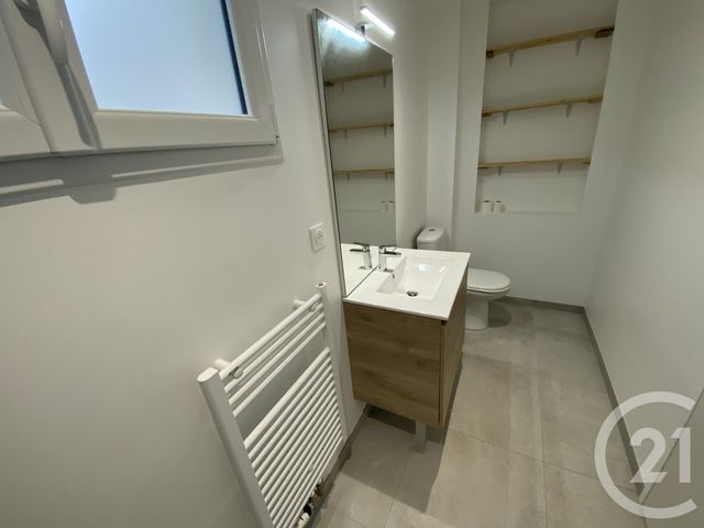 Appartement T3 à louer - 3 pièces - 81.0 m2 - BLAIN - 44 - PAYS-DE-LOIRE - Century 21 Espace De L'Isac