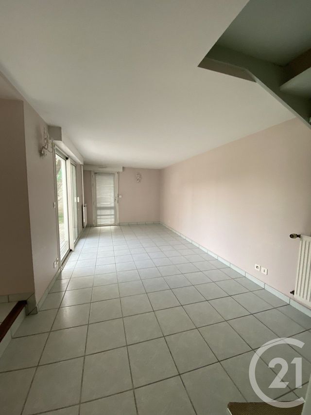 maison à louer - 5 pièces - 115.2 m2 - BLAIN - 44 - PAYS-DE-LOIRE - Century 21 Espace De L'Isac