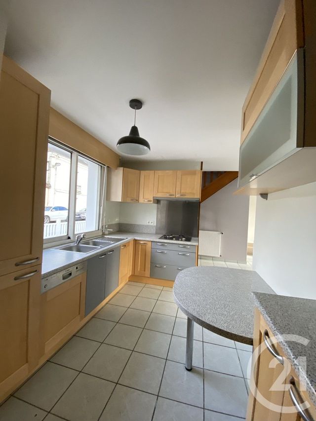 maison à louer - 5 pièces - 115.2 m2 - BLAIN - 44 - PAYS-DE-LOIRE - Century 21 Espace De L'Isac