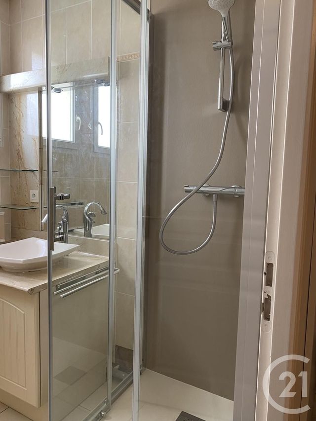 Appartement F3 à louer - 3 pièces - 70.0 m2 - BLAIN - 44 - PAYS-DE-LOIRE - Century 21 Espace De L'Isac