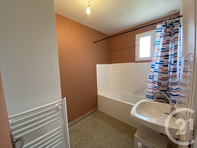 maison à louer - 4 pièces - 64.76 m2 - PLESSE - 44 - PAYS-DE-LOIRE - Century 21 Espace De L'Isac
