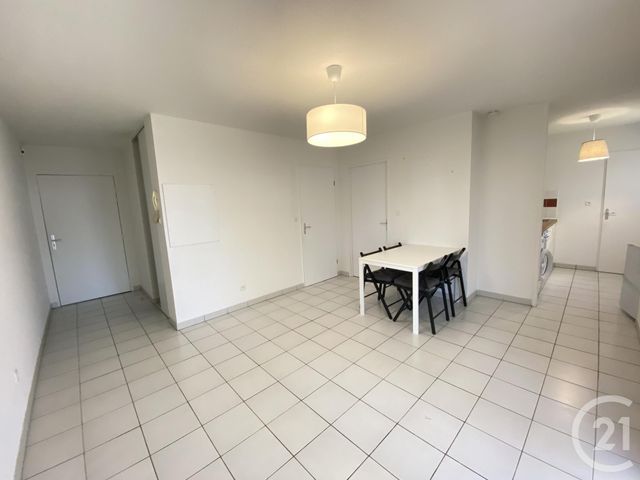 Appartement T3 à louer - 3 pièces - 51.4 m2 - BLAIN - 44 - PAYS-DE-LOIRE - Century 21 Espace De L'Isac