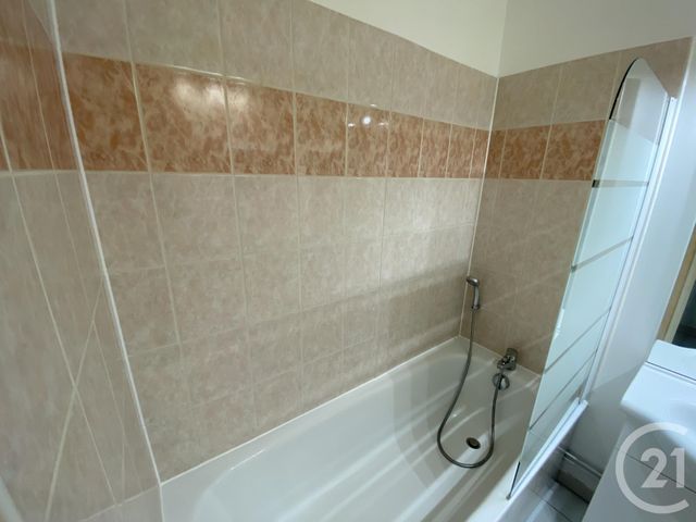 Appartement T3 à louer - 3 pièces - 51.4 m2 - BLAIN - 44 - PAYS-DE-LOIRE - Century 21 Espace De L'Isac